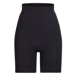 SKIMS SCULPTING SHORT ABOVE THE KNEE W/ OPEN GUSSET/ ONYX